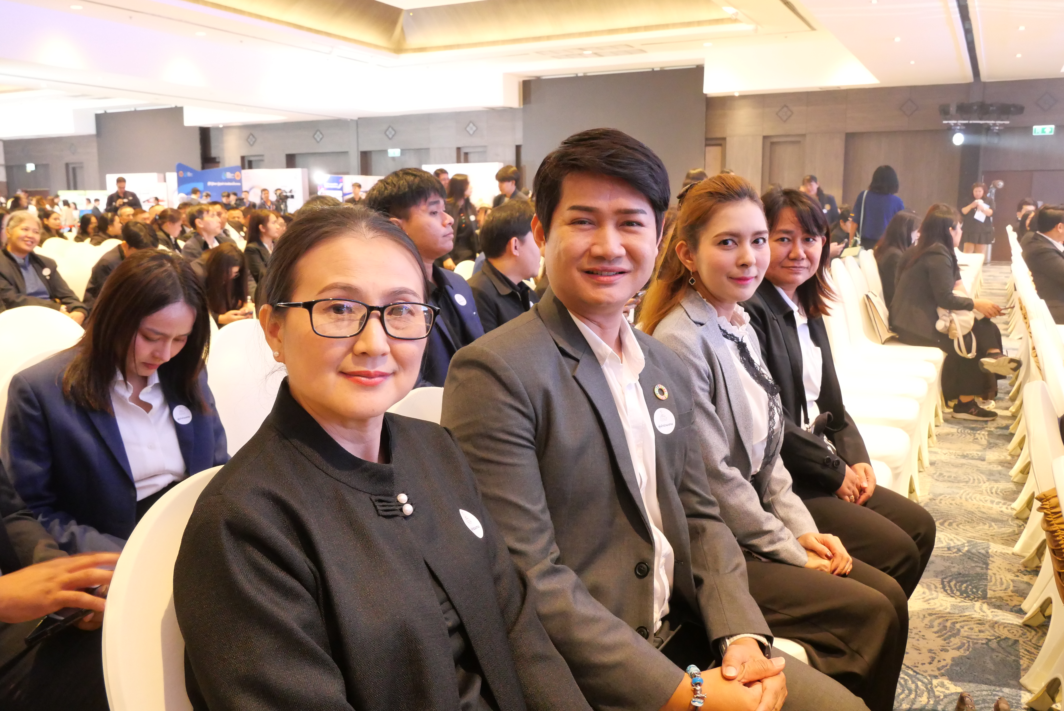title - ส.ป.ก. ร่วมเป็นเกียรติในงานมอบรางวัลทุนหมุนเวียนดีเด่น ประจำปี 2569 